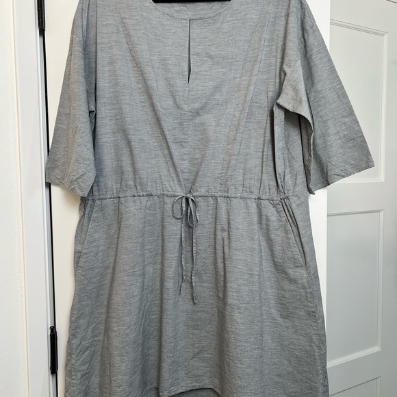COS Lightweight Short Sleeve Dress (Large) - Picture 2 of 4